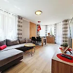 Sun&fun Parkowa Nadrzeczna 3d I 3e -blisko Centrum, Dworca Pkp W Otoczeniu Zieleni Карпач