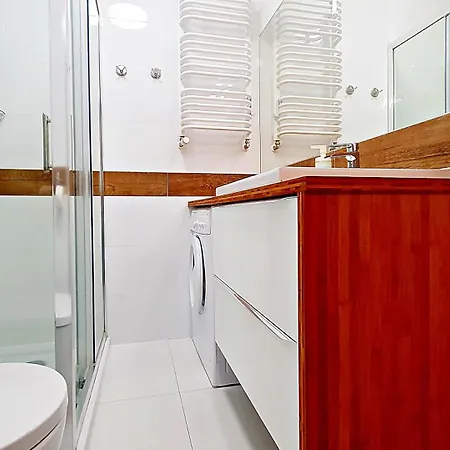 Sun&fun Parkowa Nadrzeczna 3d I 3e -blisko Centrum, Dworca Pkp W Otoczeniu Zieleni Lägenhet